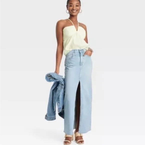 NEW Universal Thread Women's Denim Maxi Skirt Light Wash - Picture 1 of 11